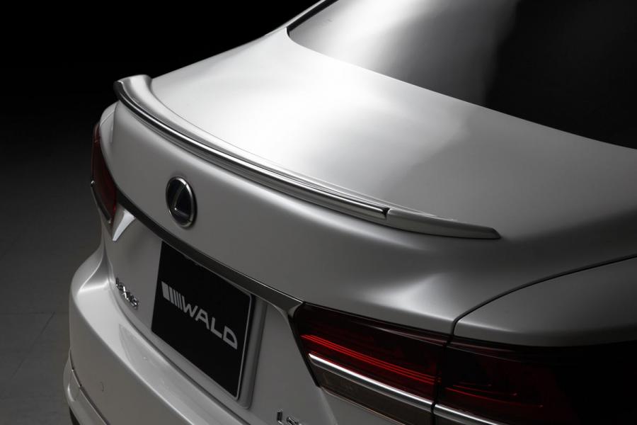 Детали экстерьера Lexus LS500h Executive Line by Wald 2018 года  (фото 11 из 23)